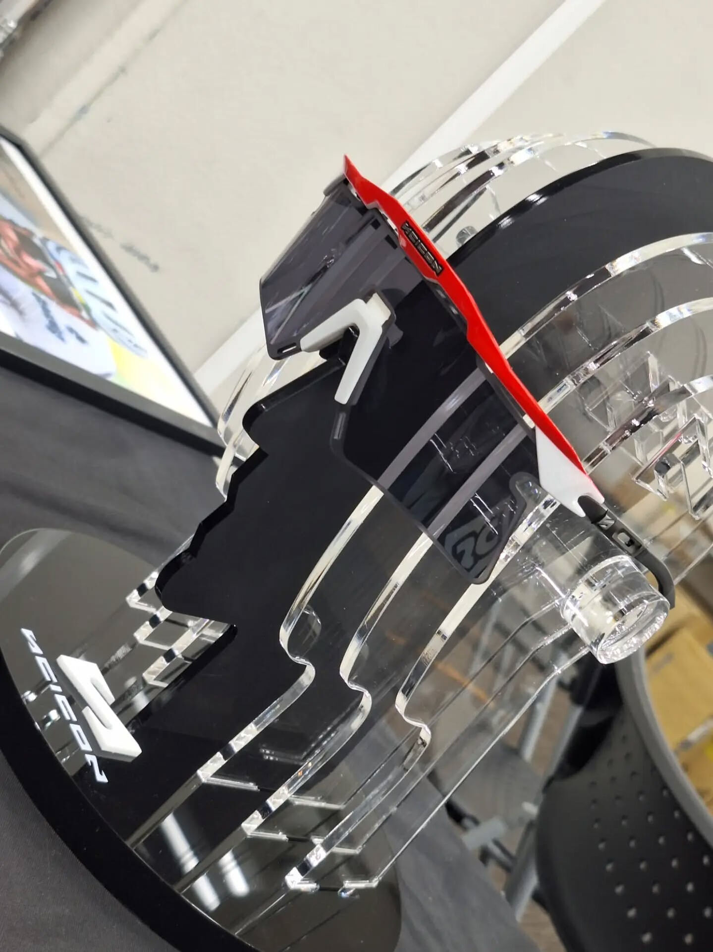ZIPP・SRAM・prologo・SUPACAZ・scic