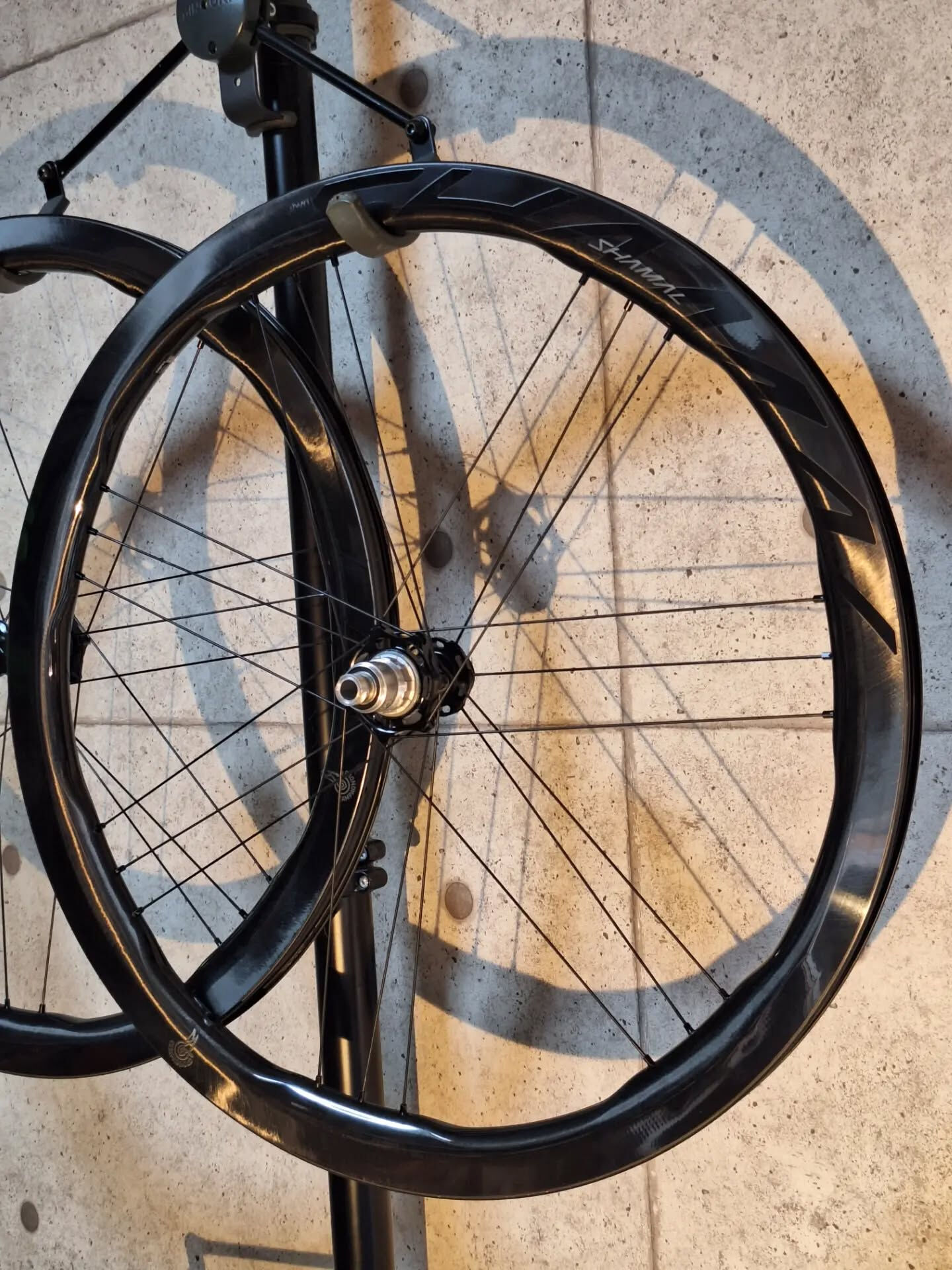CampagnoloのSHAMAL DUAL PROFILE