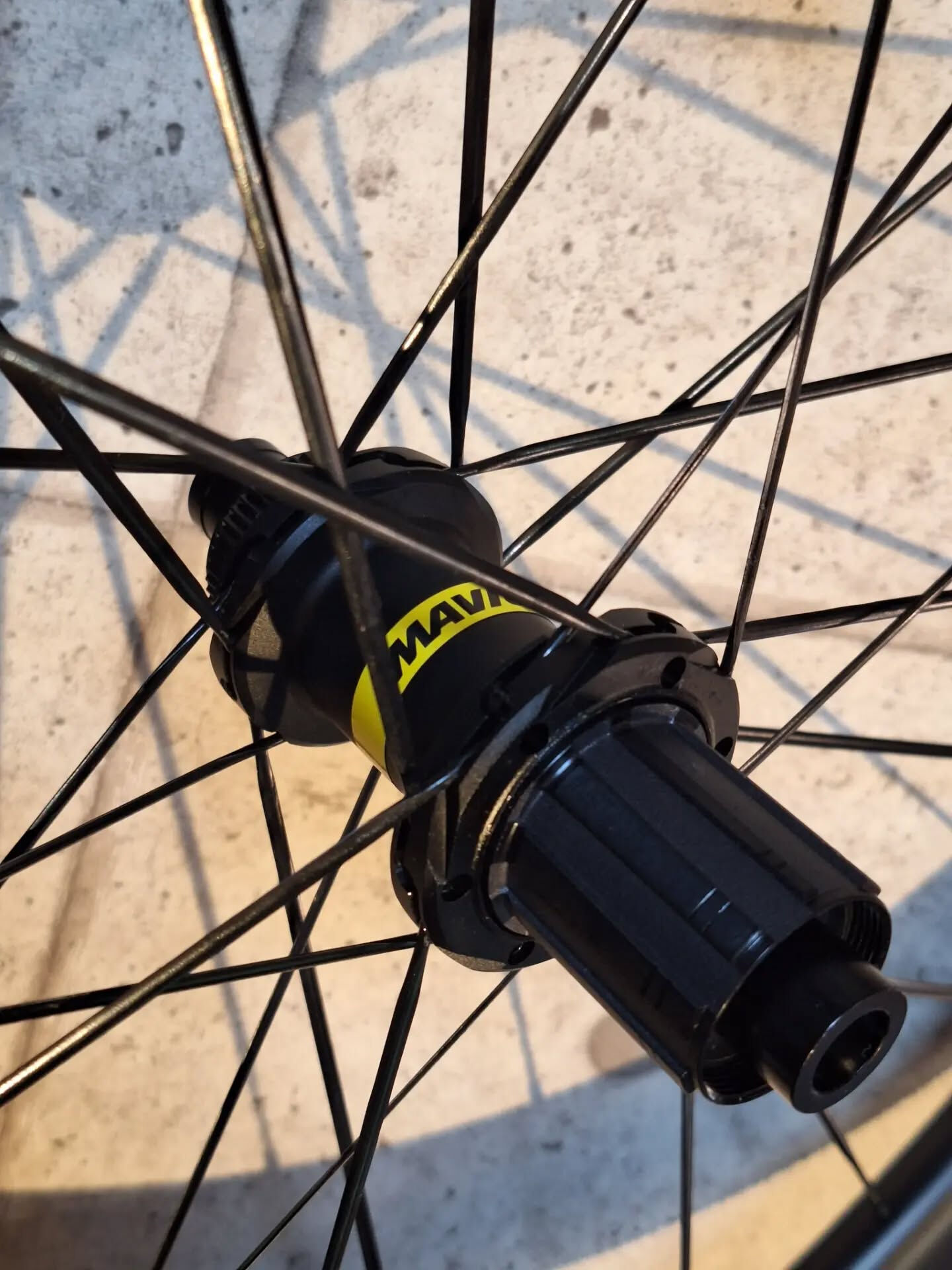MAVICのALLROAD SL CARBONをご用意させて