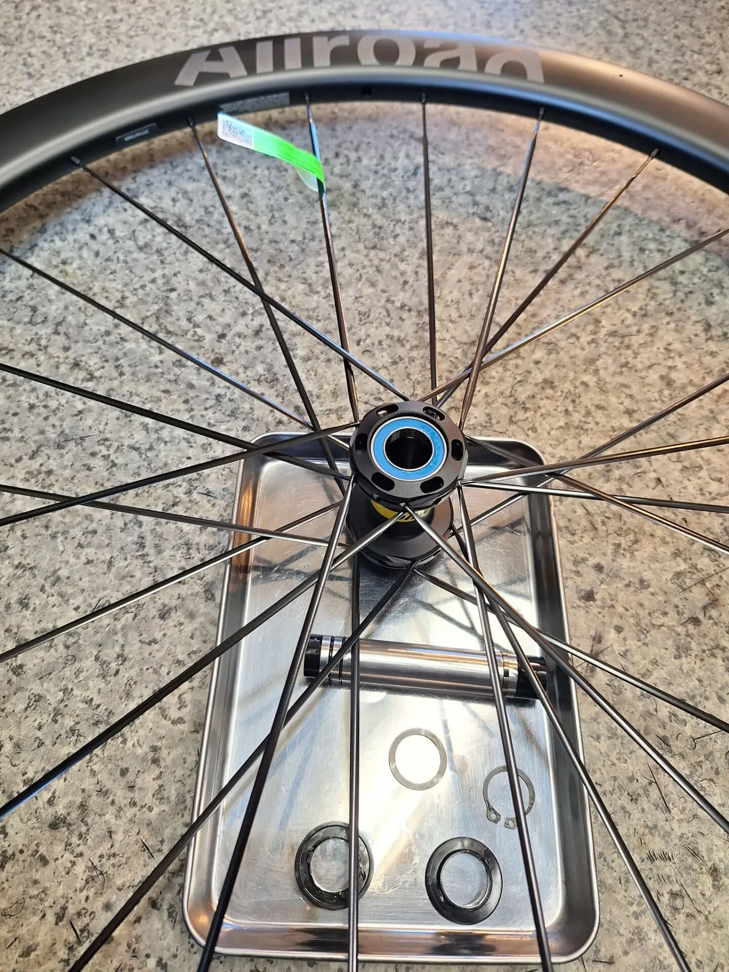 MAVICのALLROAD SL CARBONをご用意させて