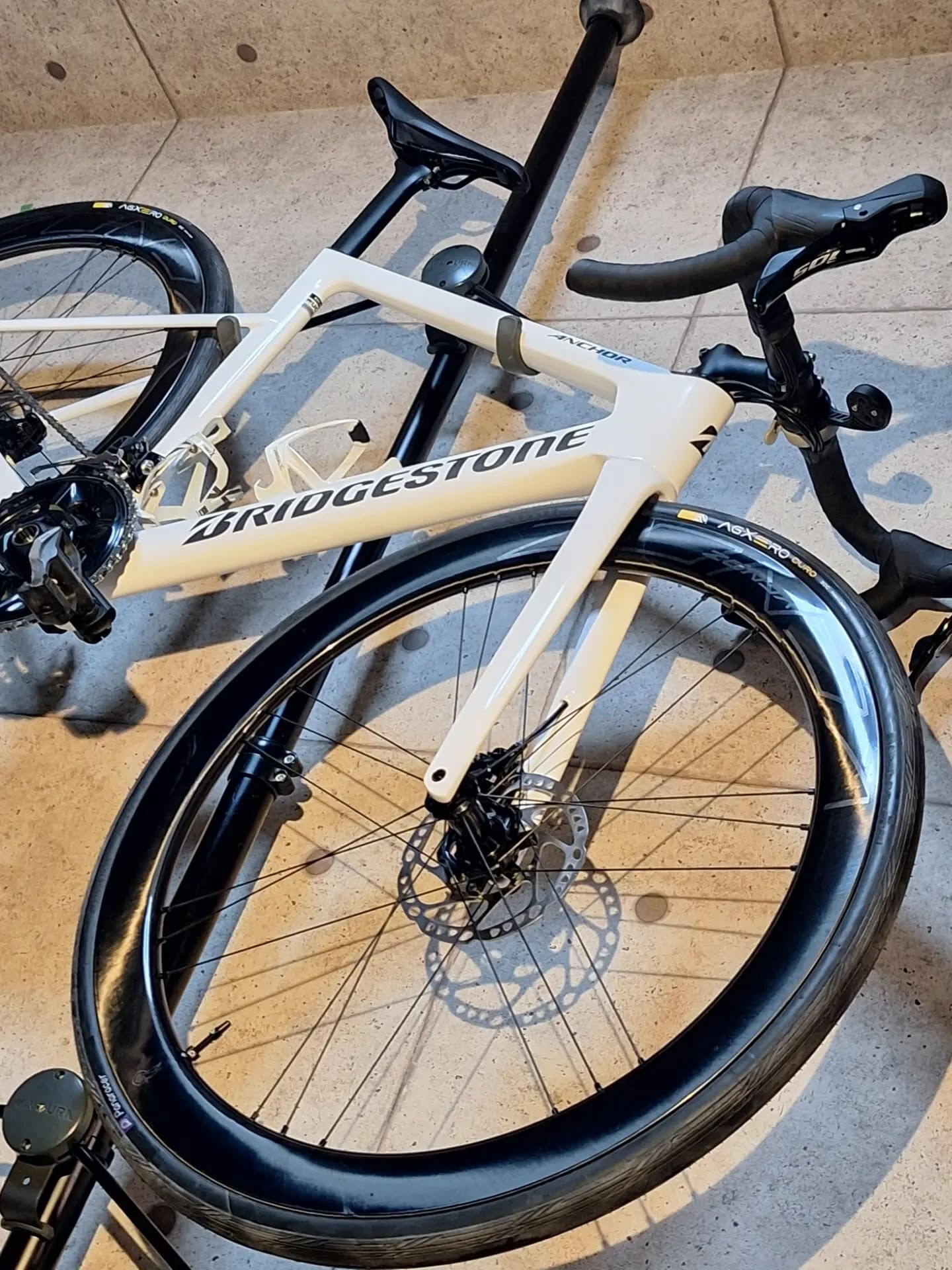 BRIDGESTONE  ANCHORのRP8にZONDA 