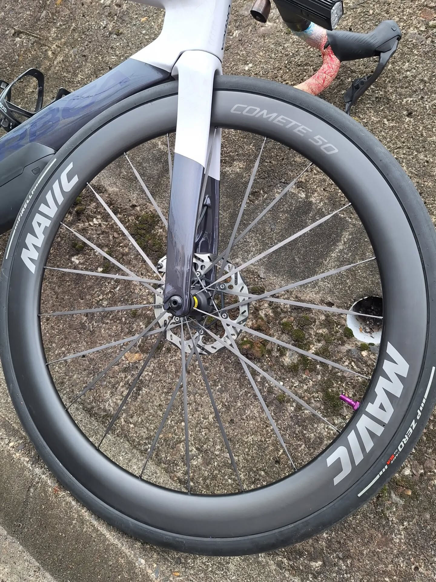 MAVICの新型COMETE 50が常設試乗ホイールになりま